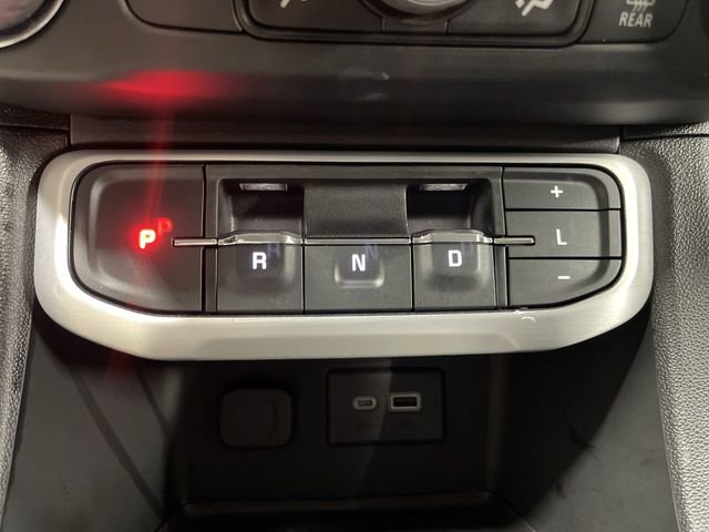 Used 2023 GMC Acadia SLE FWD image 20