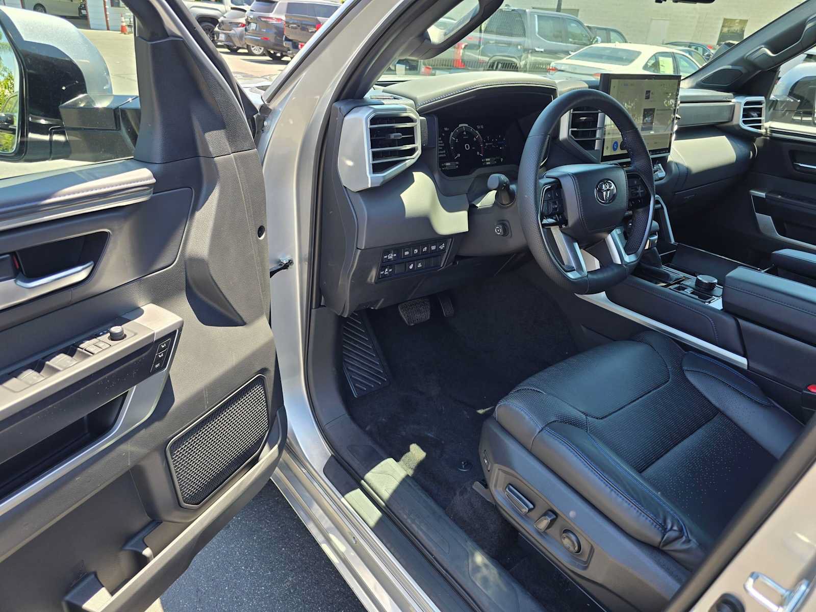 Certified 2024 Toyota Sequoia Platinum AWD/4WD image 21
