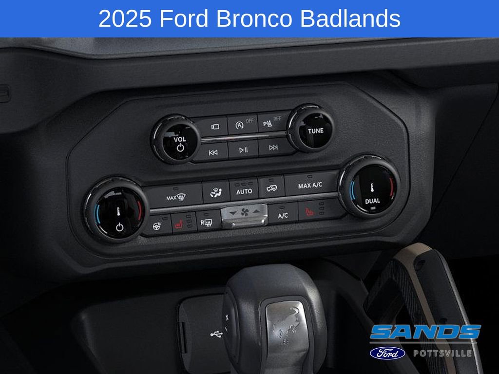New 2025 Ford Bronco Badlands image 16