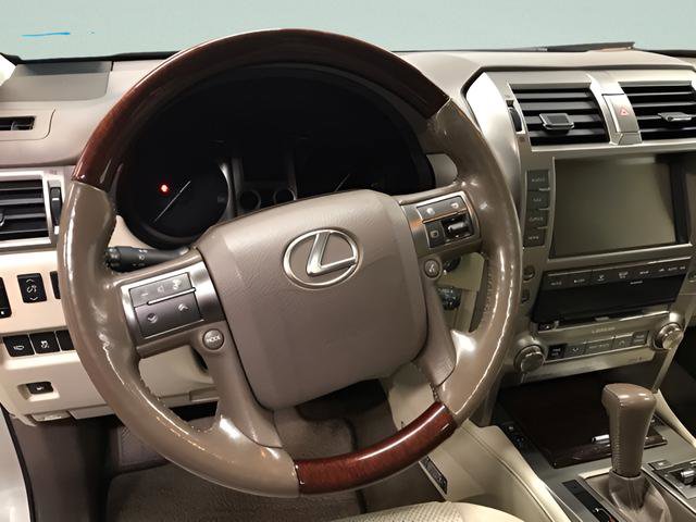 Used 2015 Lexus GX 460 Luxury image 16