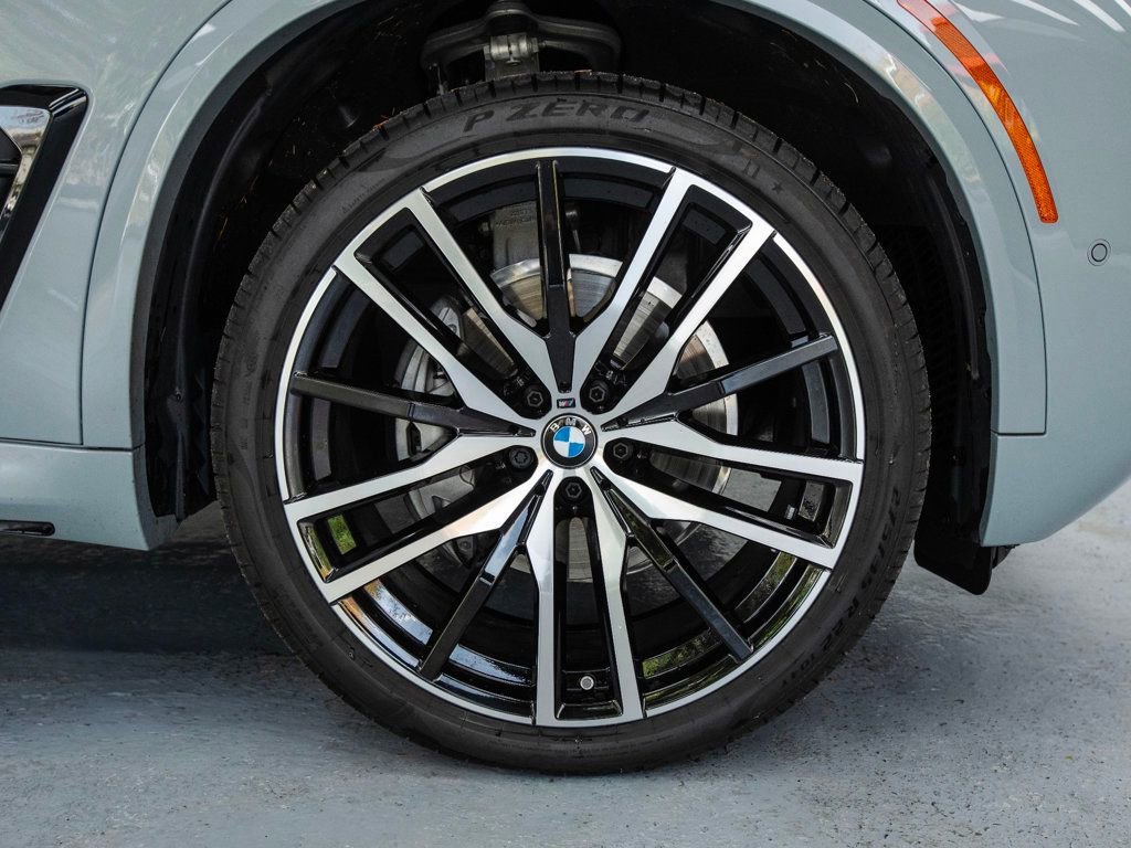 Used 2026 BMW X5 xDrive40i w/ M Sport Package image 11