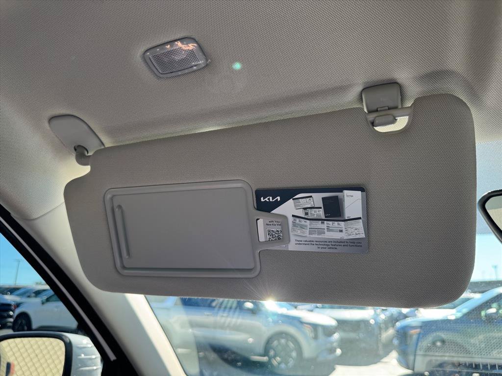Certified 2024 Kia Telluride LX FWD image 25