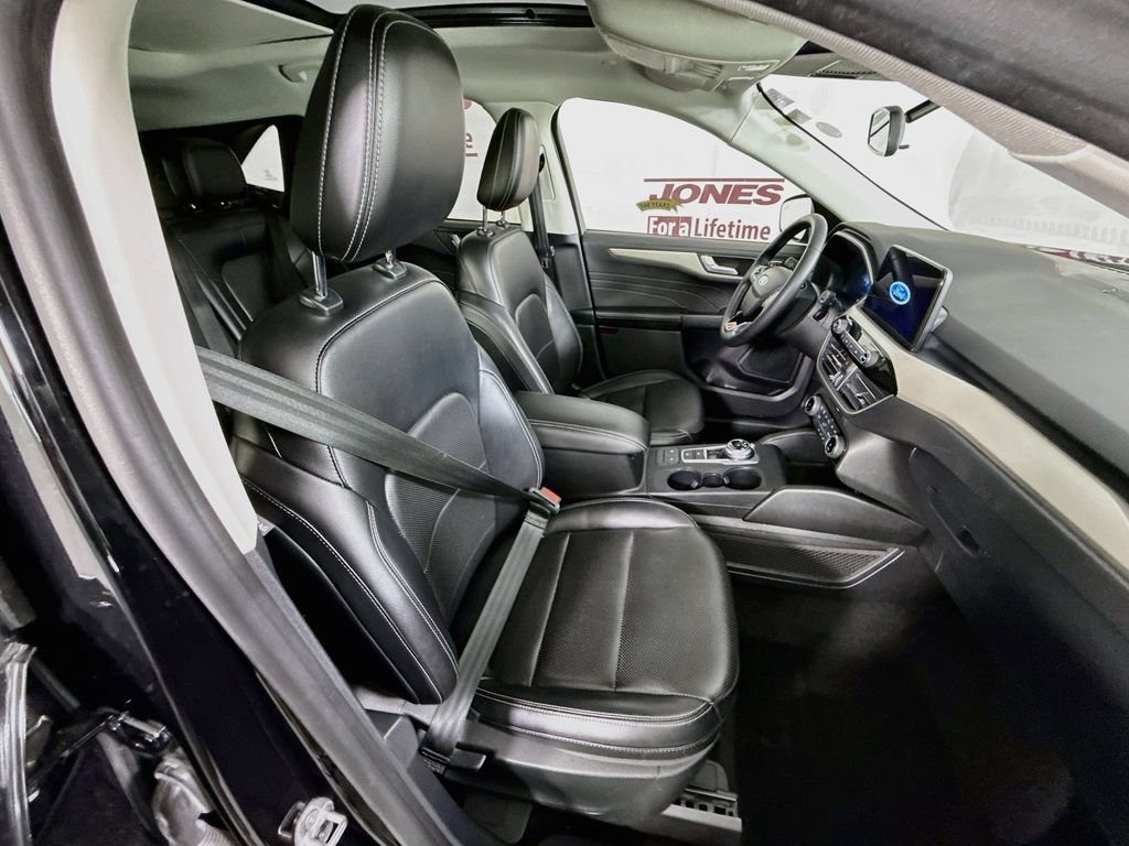 Used 2022 Ford Escape SEL w/ Technology Package AWD/4WD image 32