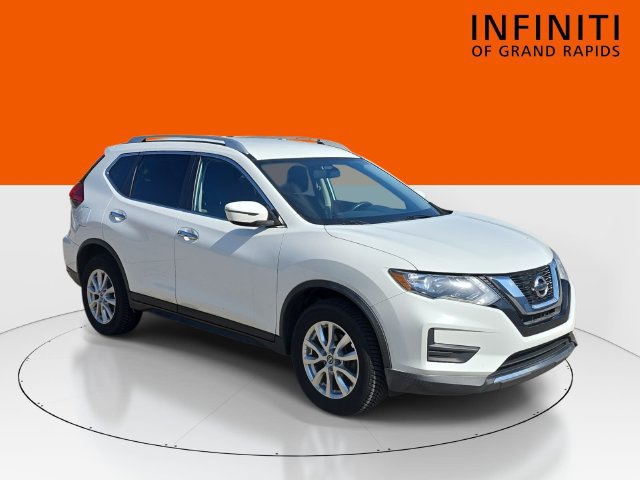 Used 2017 Nissan Rogue SV