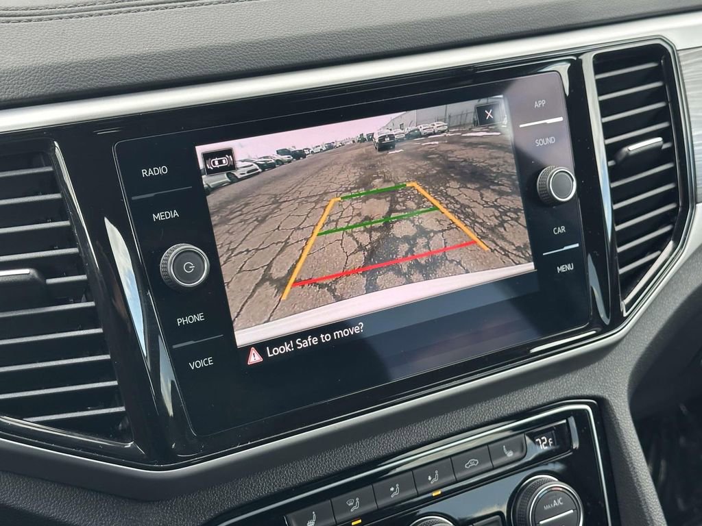 Certified 2023 Volkswagen Atlas Cross Sport SE w/ Black Wheel Package image 28