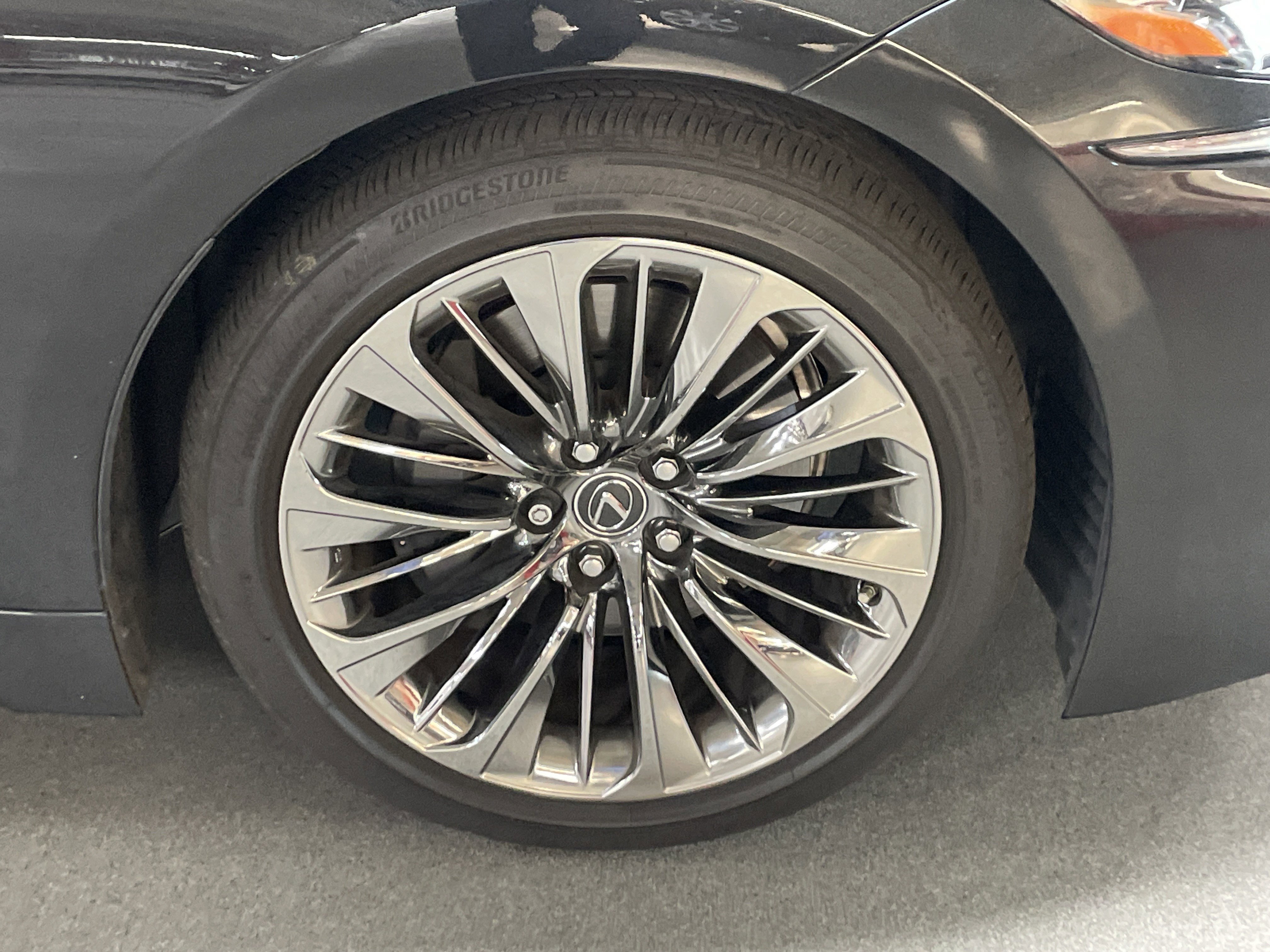 Used 2019 Lexus LS 500 w/ Interior Upgrade Package RWD image 6