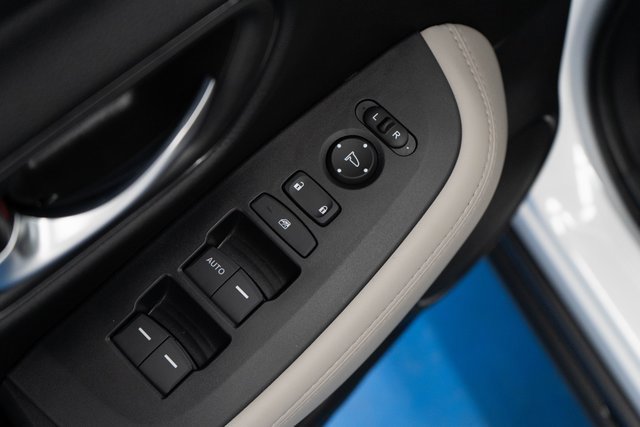 New 2026 Honda HR-V LX image 12