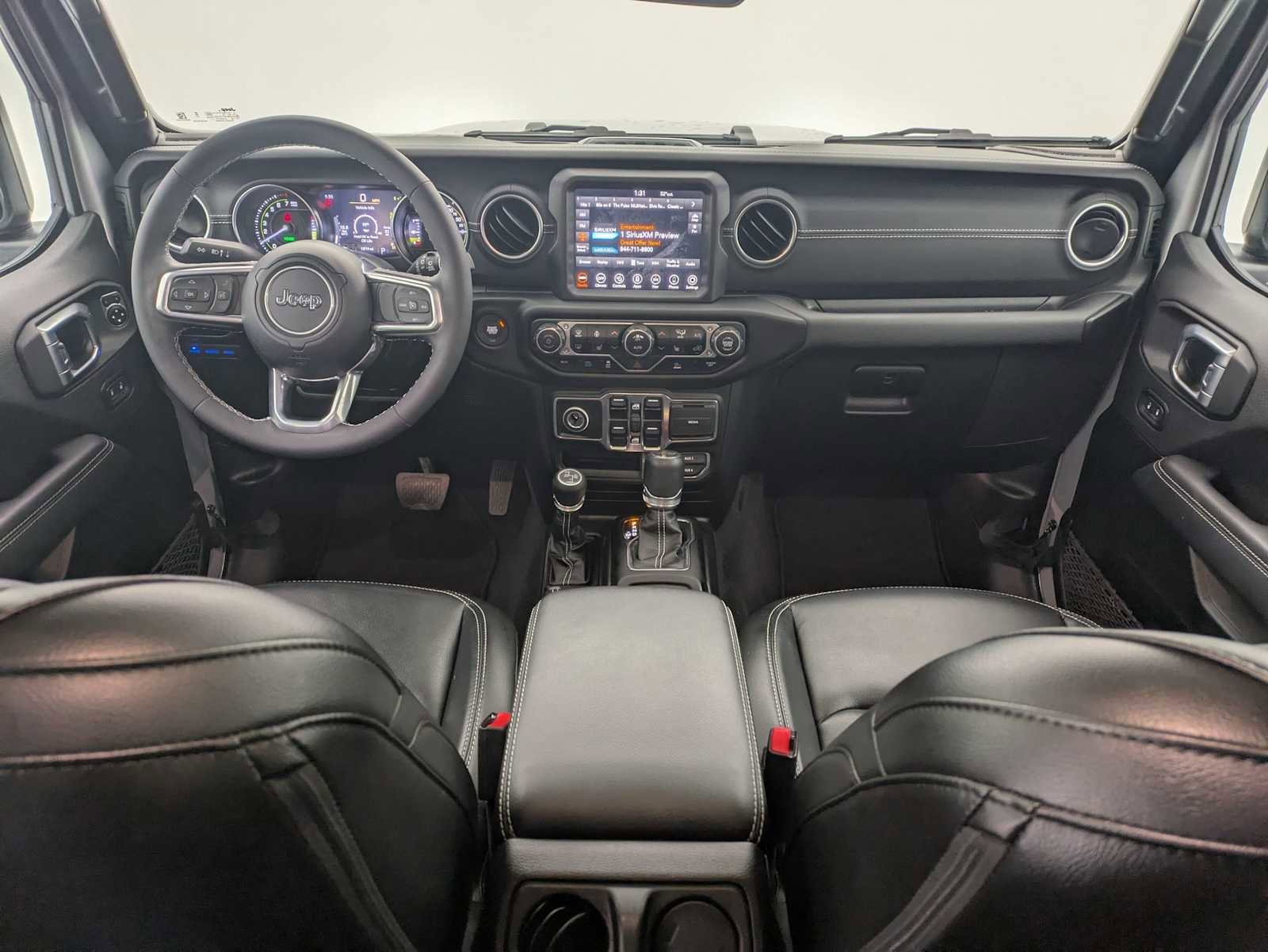Used 2023 Jeep Wrangler Unlimited Sahara w/ Cold Weather Group AWD/4WD image 18