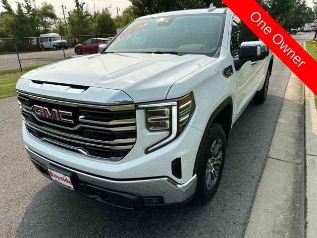 Used 2025 GMC Sierra 1500 SLT AWD/4WD image 4