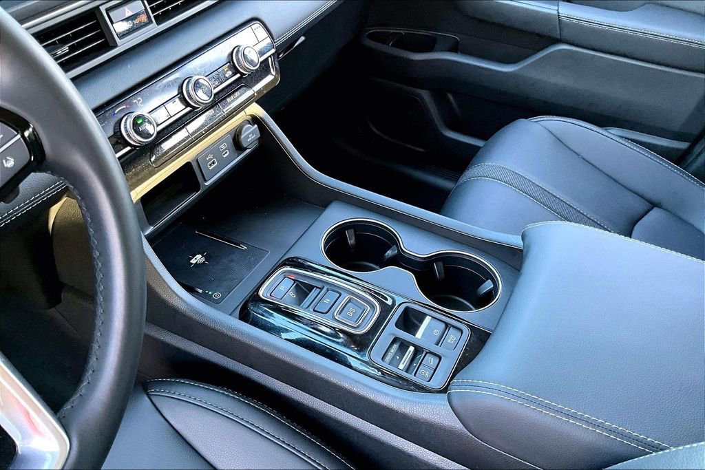Certified 2025 Honda Pilot EX-L image 13