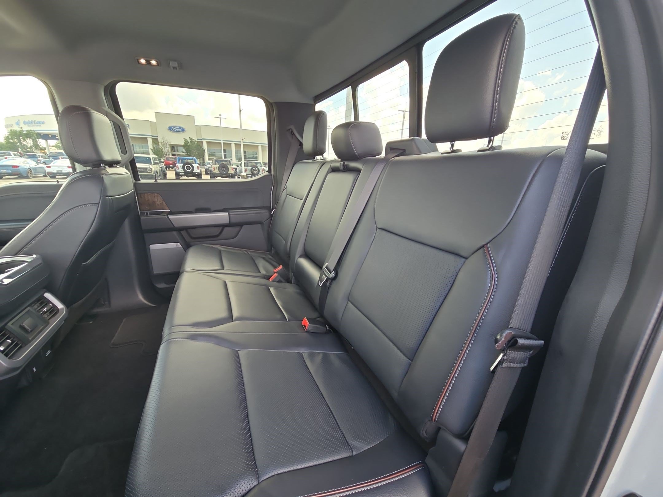 Used 2023 Ford F150 Lariat RWD image 52