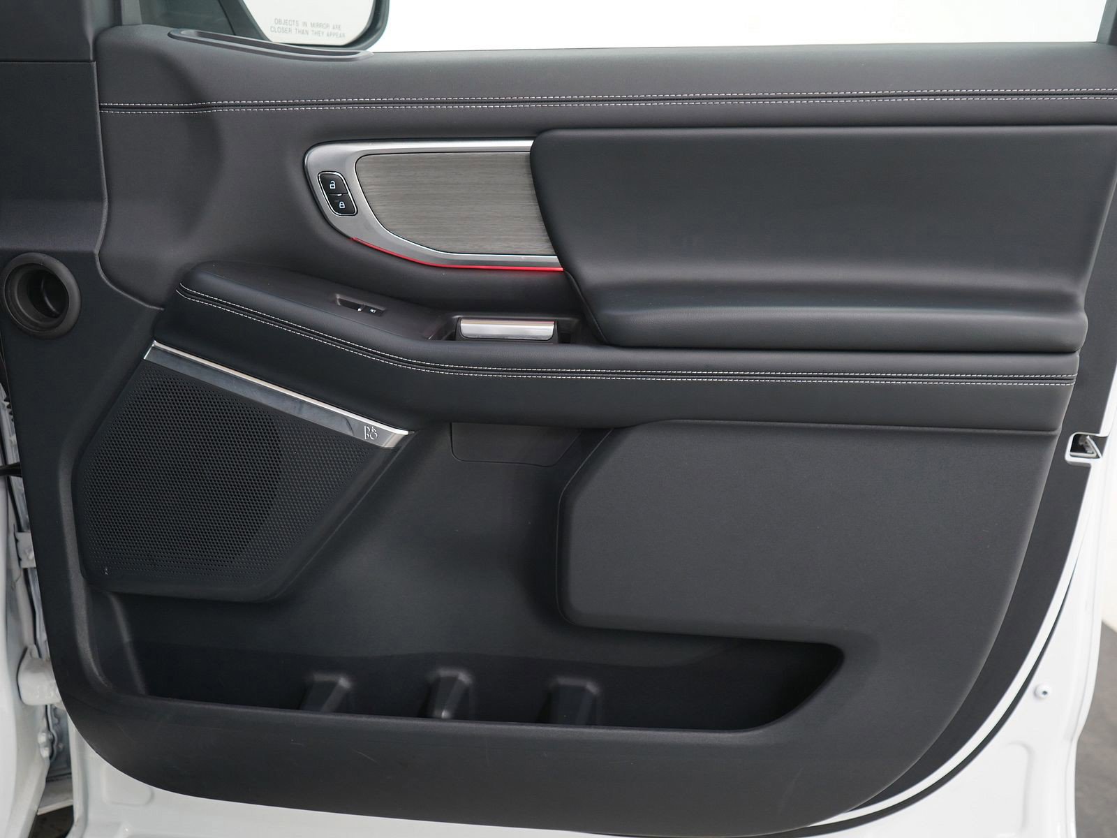 Used 2025 Ford Expedition Platinum AWD/4WD image 15