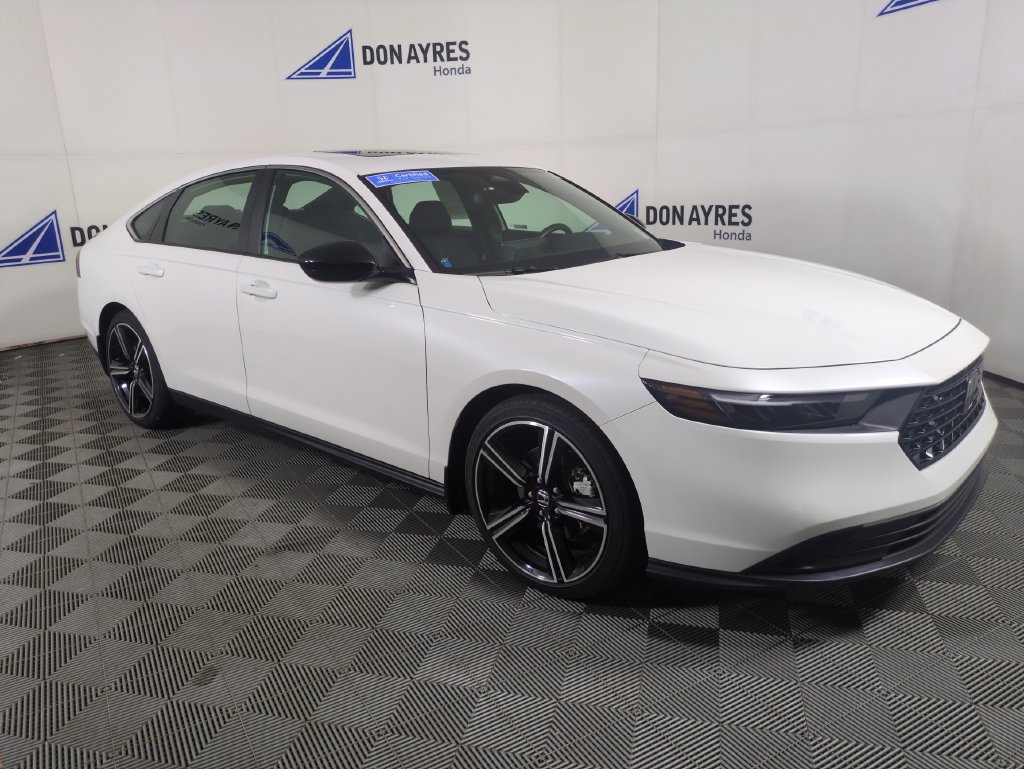 Certified 2025 Honda Accord Sport image 12