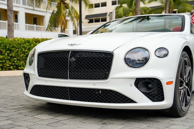 Used 2024 Bentley Continental GT V8 image 42