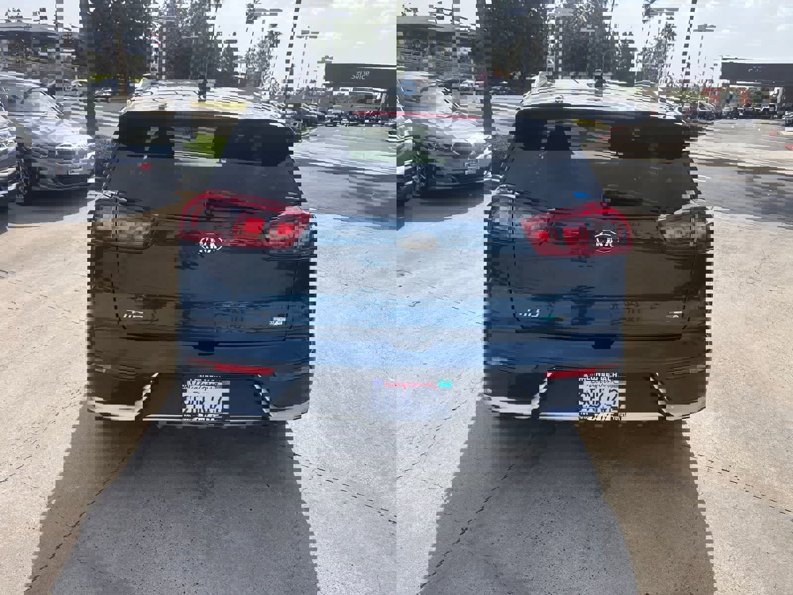 Used 2019 Kia Niro LX image 4