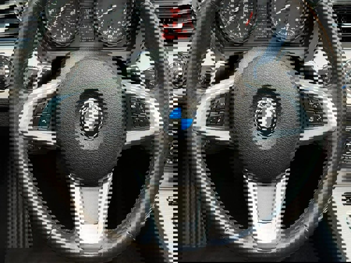 Used 2014 BMW Z4 sDrive35i RWD image 35