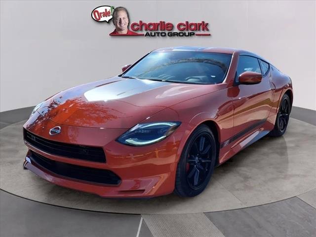 New 2024 Nissan Z Performance w/ Heritage Edition