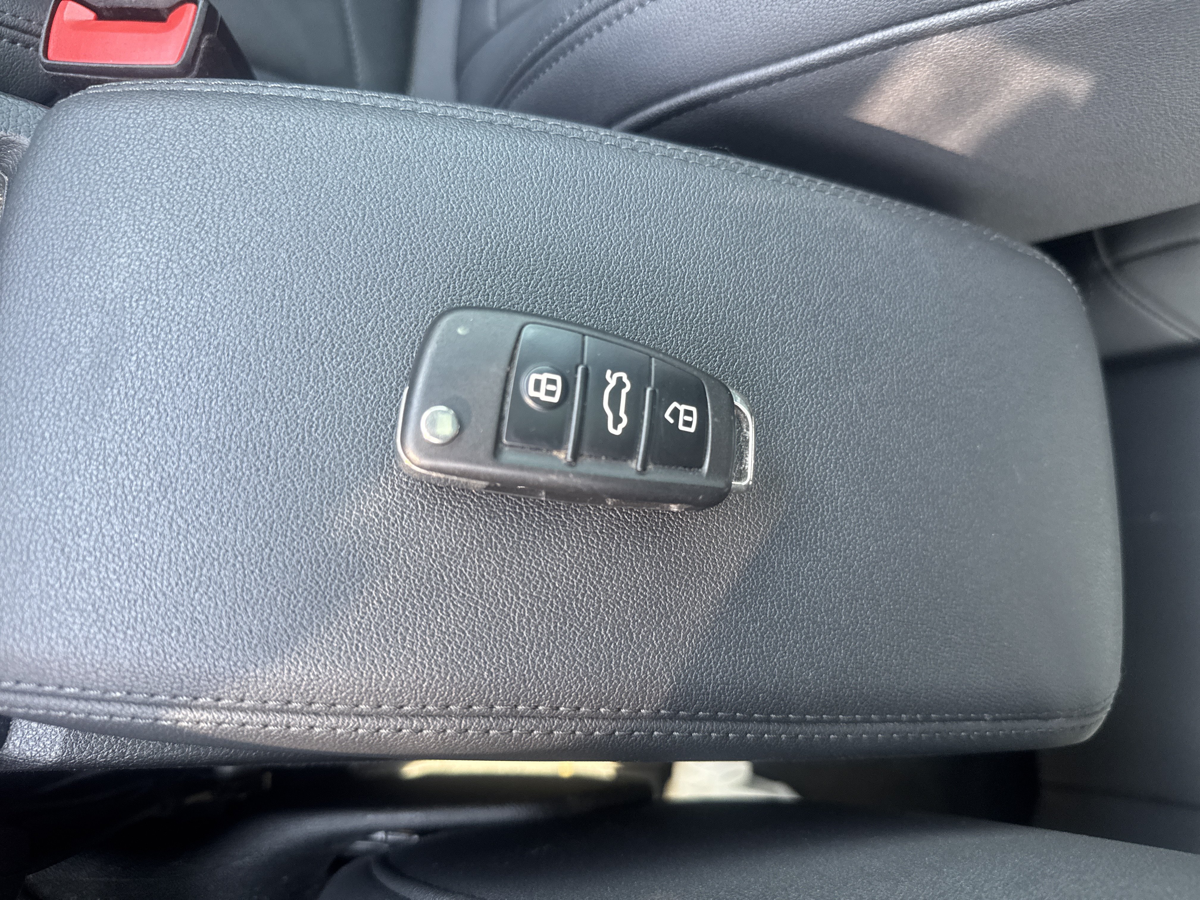 Used 2023 Audi Q3 2.0T Premium AWD/4WD image 29
