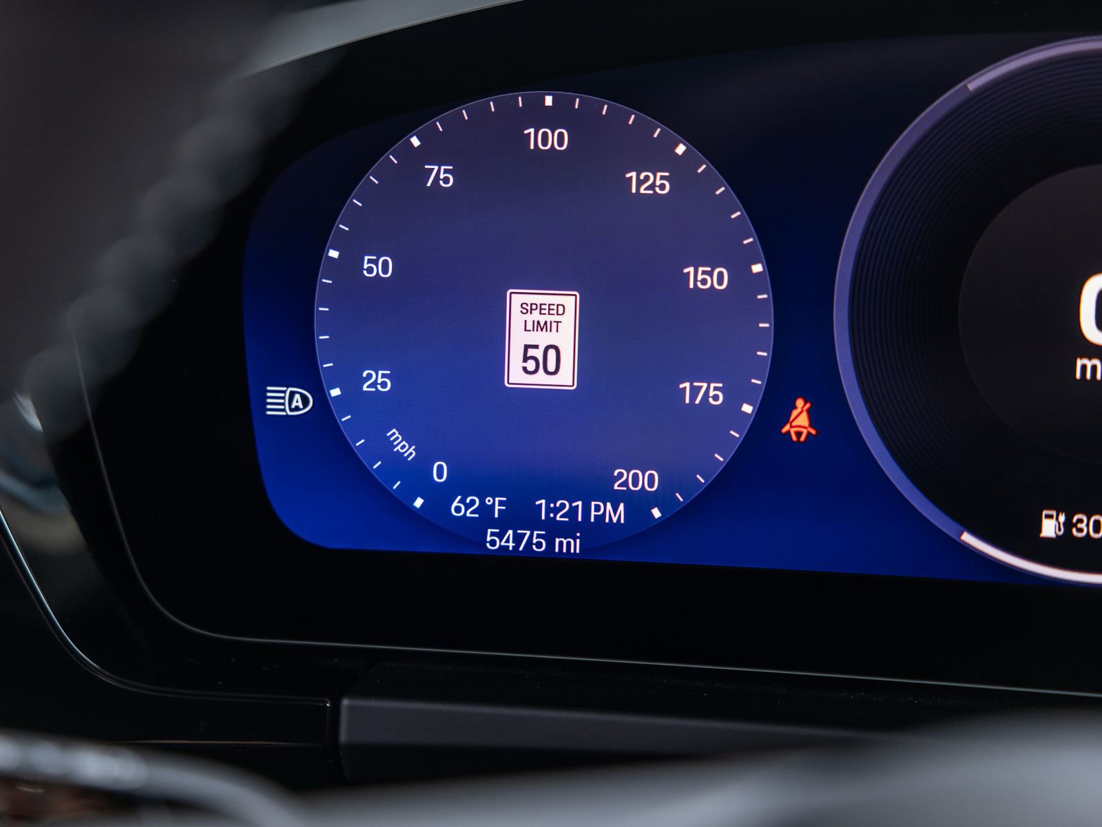 Certified 2025 Porsche Macan Electric image 52