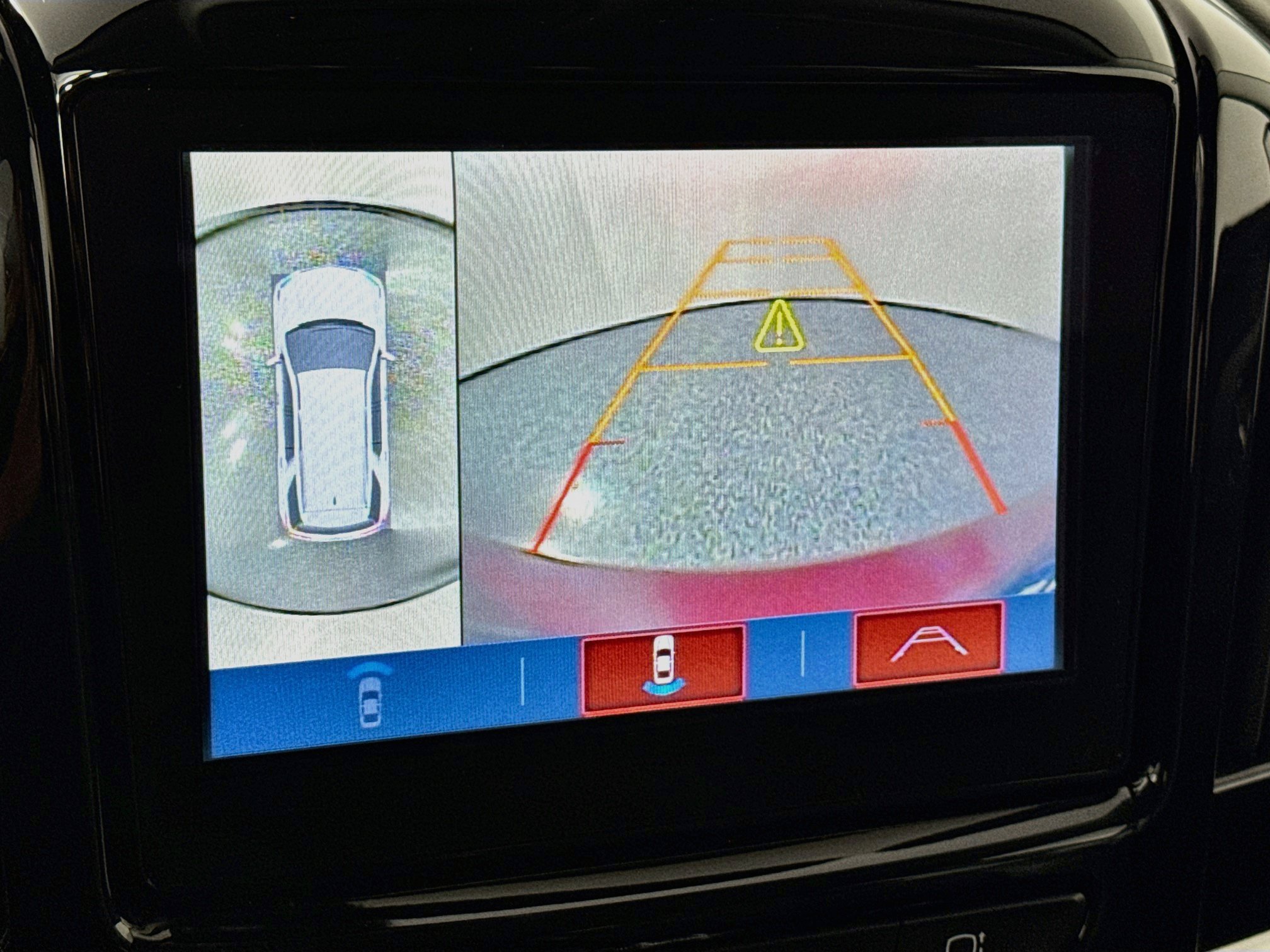 Used 2018 Chevrolet Traverse Premier w/ Driver Confidence II Package FWD image 14