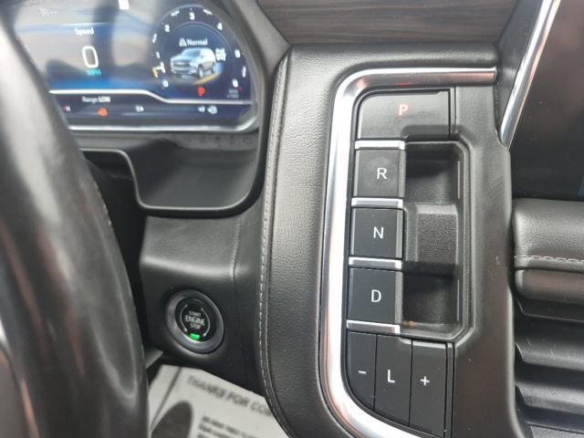 Used 2022 Chevrolet Suburban LT AWD/4WD image 31