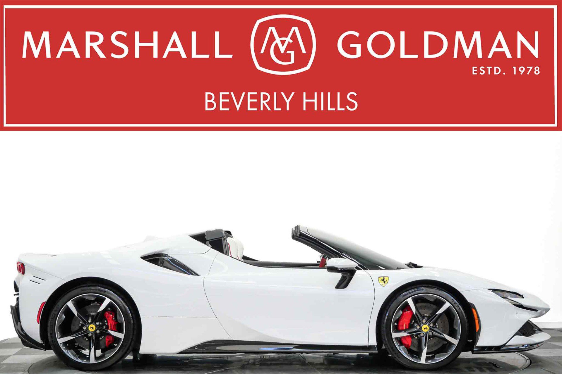 Used 2025 Ferrari SF90 Spider AWD/4WD image 1