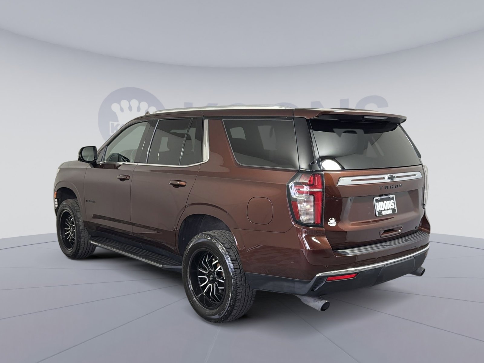 Used 2022 Chevrolet Tahoe LT w/ Luxury Package image 4