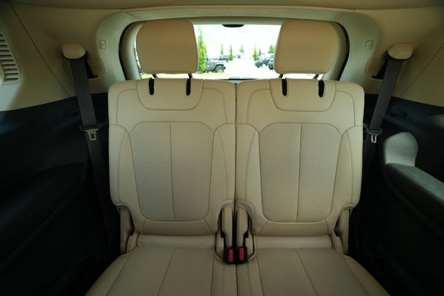 Used 2022 Jeep Grand Cherokee L Limited w/ Luxury Tech Group II AWD/4WD image 28