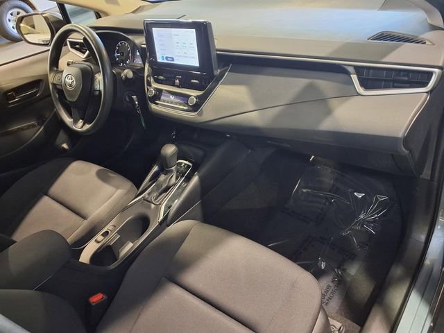 Used 2024 Toyota Corolla LE image 31