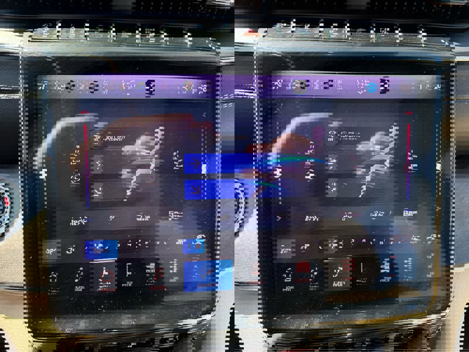 Used 2025 Jeep Grand Cherokee Limited w/ Black Appearance Package image 19