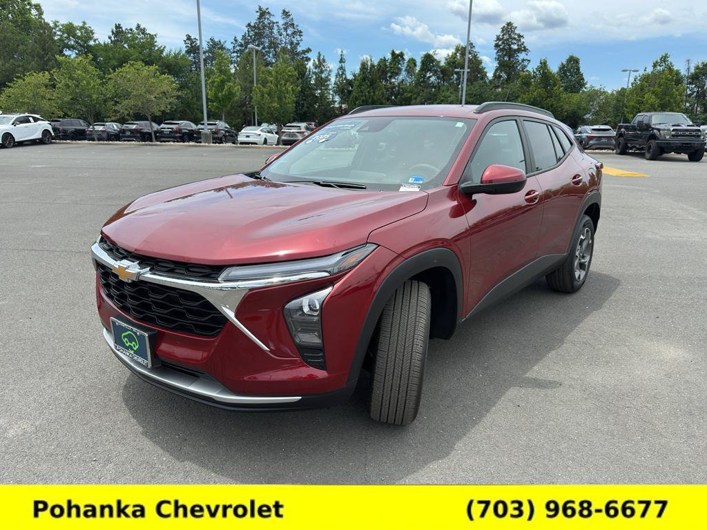 Used 2025 Chevrolet Trax LT FWD video 3