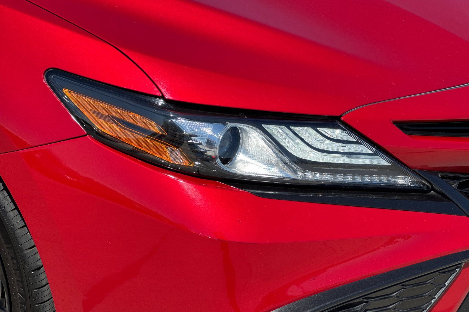 Used 2023 Toyota Camry XSE FWD image 11