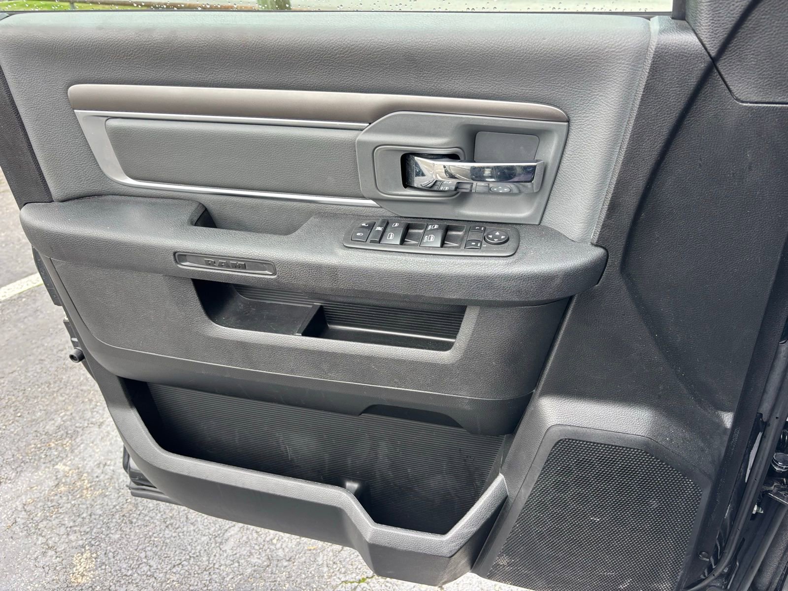 Used 2023 RAM 1500 Classic SLT w/ Trailer & Traction Group image 17