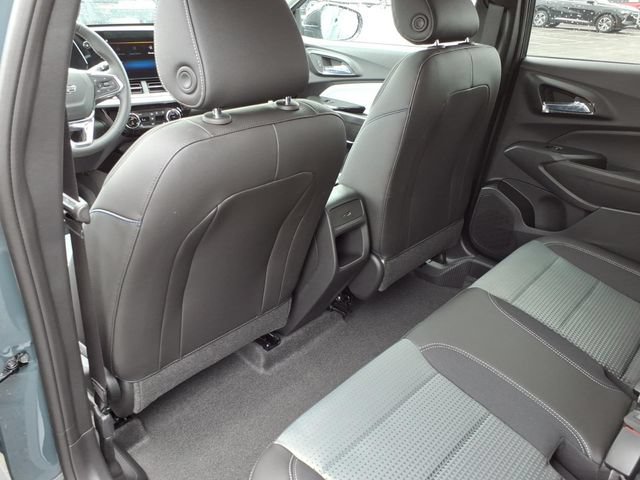 New 2026 Chevrolet Trax LT w/ Driver Confidence Package FWD image 7
