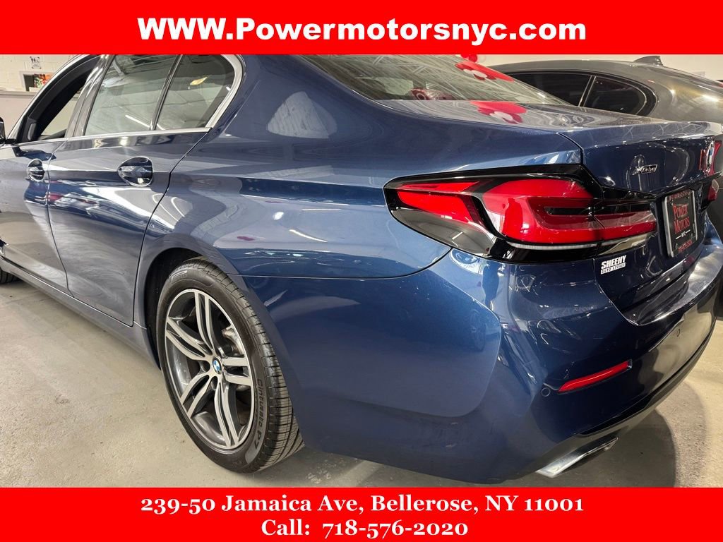 Used 2022 BMW 530i xDrive w/ Executive Package AWD/4WD image 4