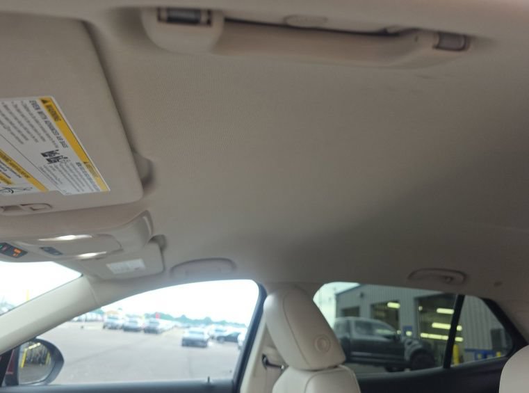 Used 2023 Buick Envision Essence AWD/4WD image 22