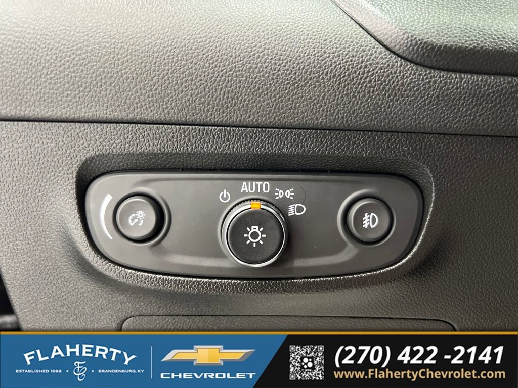 Used 2023 Buick Encore GX Preferred w/ Cold Weather Comfort Package AWD/4WD image 21