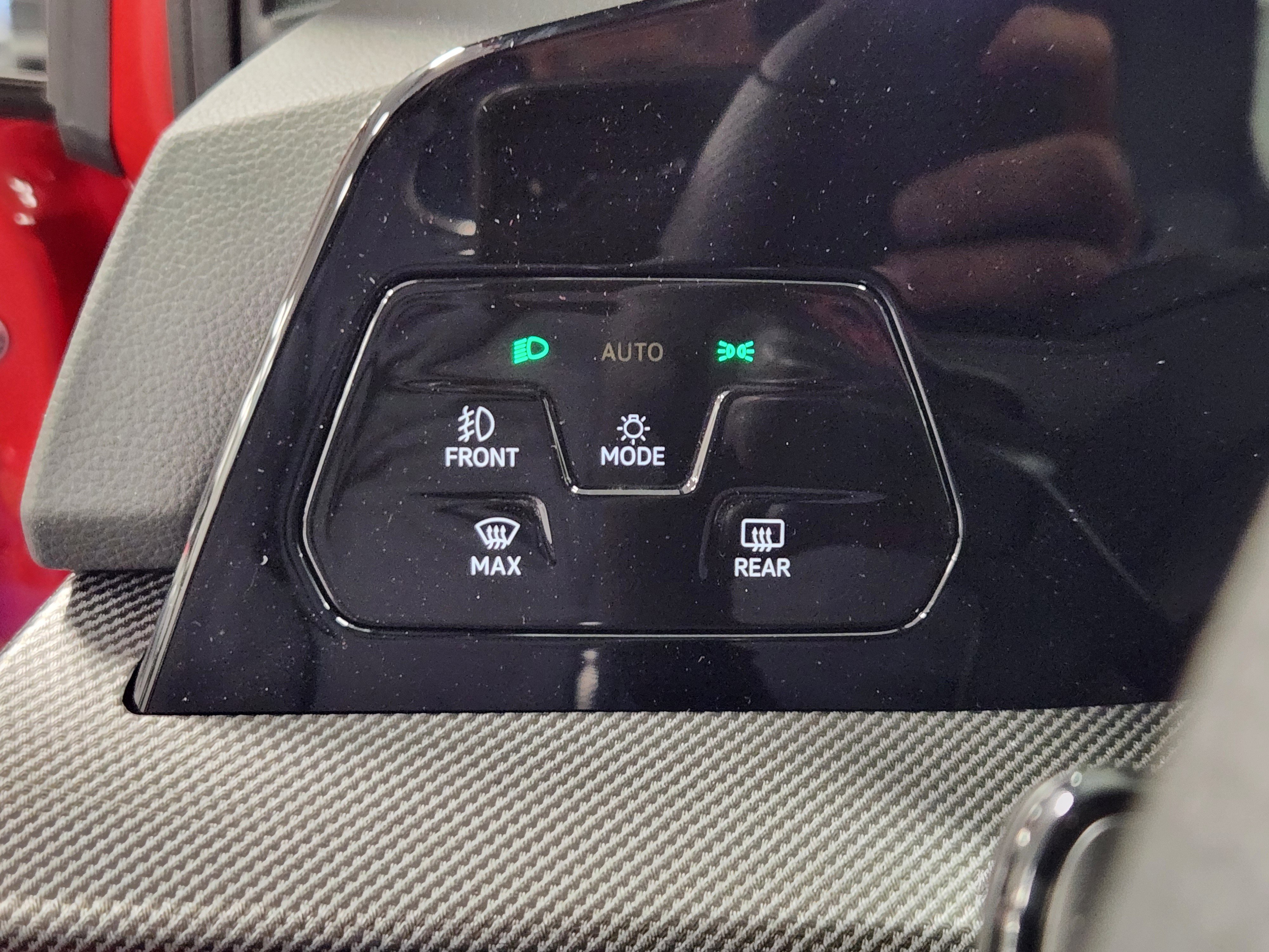 New 2025 Volkswagen GTI SE image 12