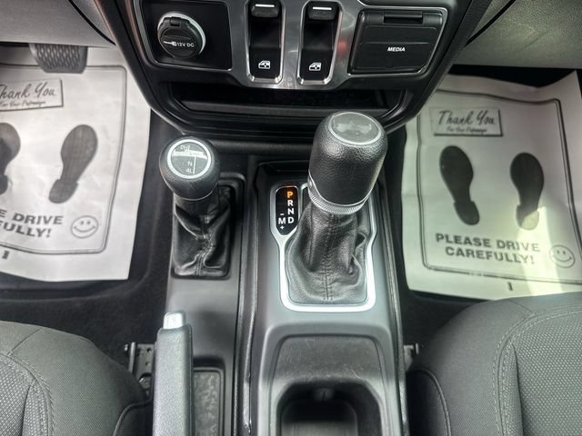 Used 2020 Jeep Wrangler Sport AWD/4WD image 21