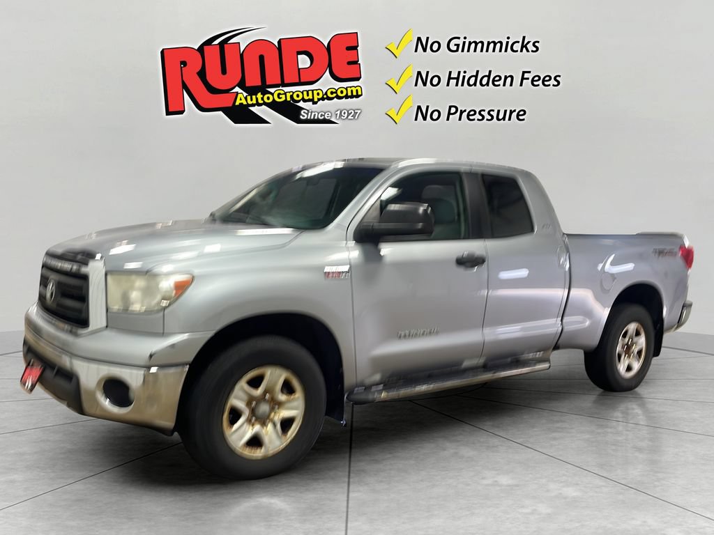 Used 2011 Toyota Tundra 4x4 Double Cab w/ SR5 Pkg image 4