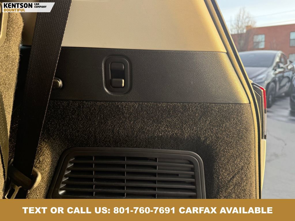 Used 2024 Nissan Pathfinder S image 27