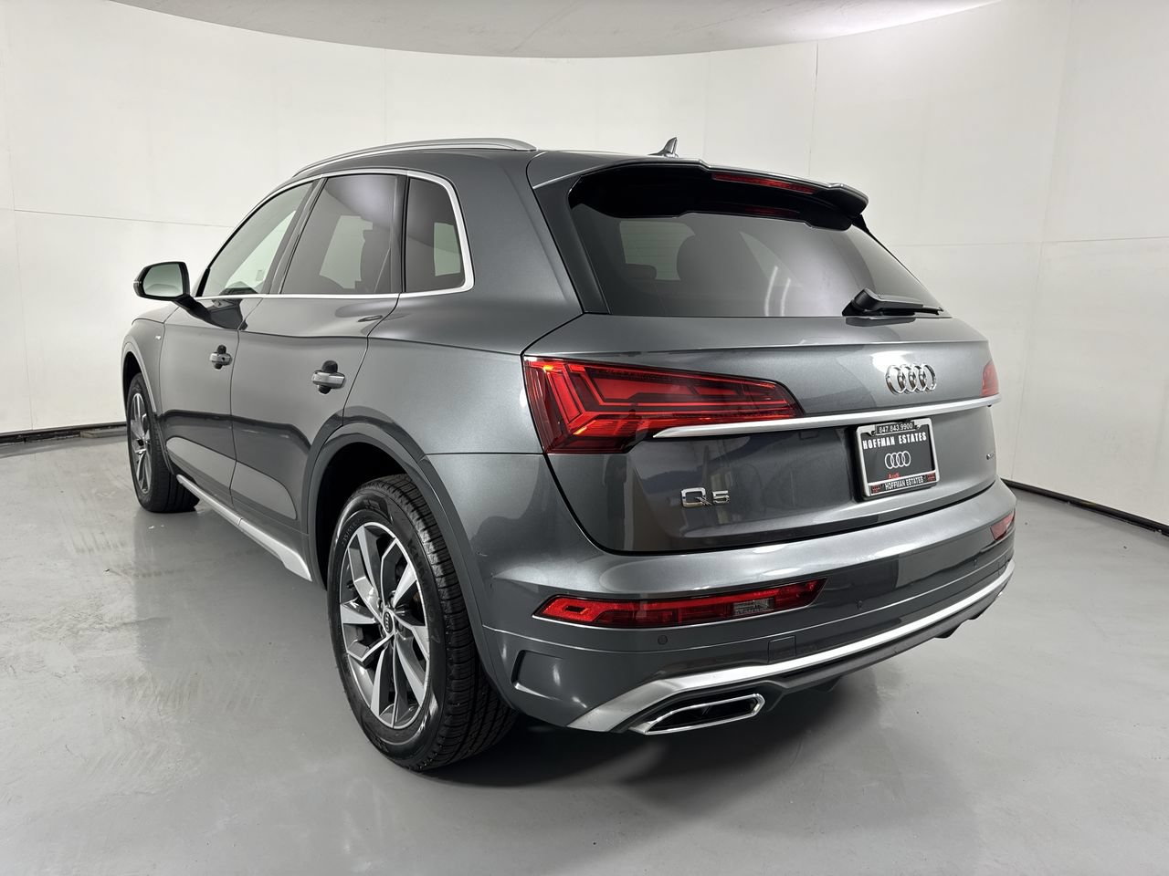 Used 2023 Audi Q5 2.0T Premium w/ Convenience Package AWD/4WD image 7
