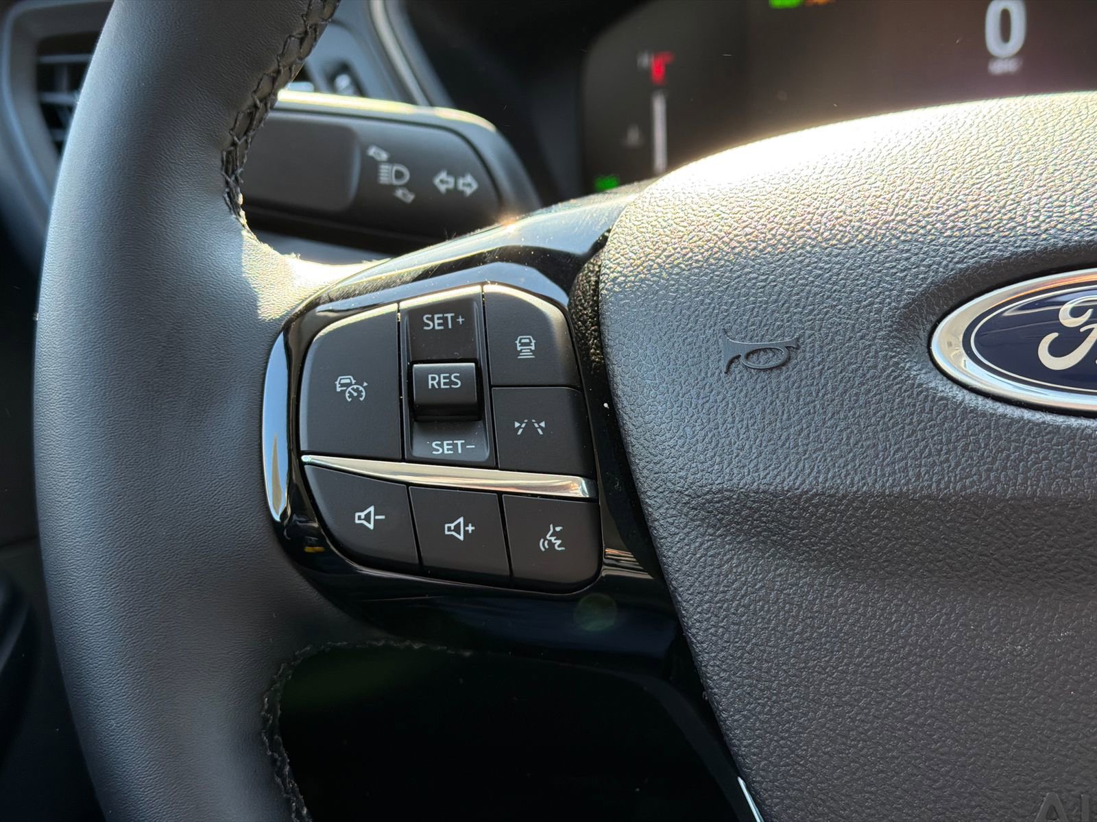 New 2026 Ford Escape SE FWD image 21