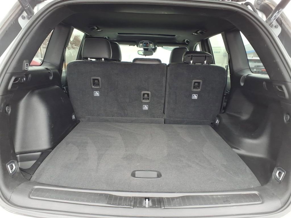 Used 2024 Jeep Grand Cherokee Altitude image 9