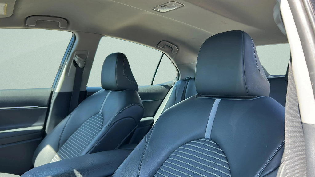 Used 2024 Toyota Camry SE FWD image 16