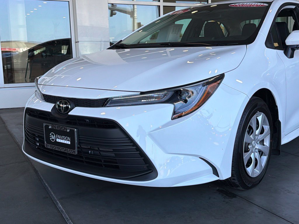 Certified 2026 Toyota Corolla LE FWD image 3