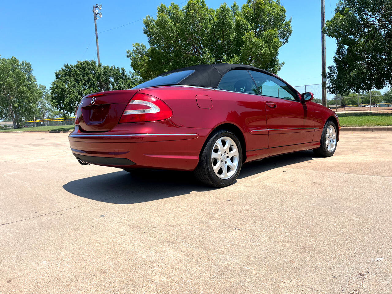 Used 2004 Mercedes-Benz CLK 320 Cabriolet image 9