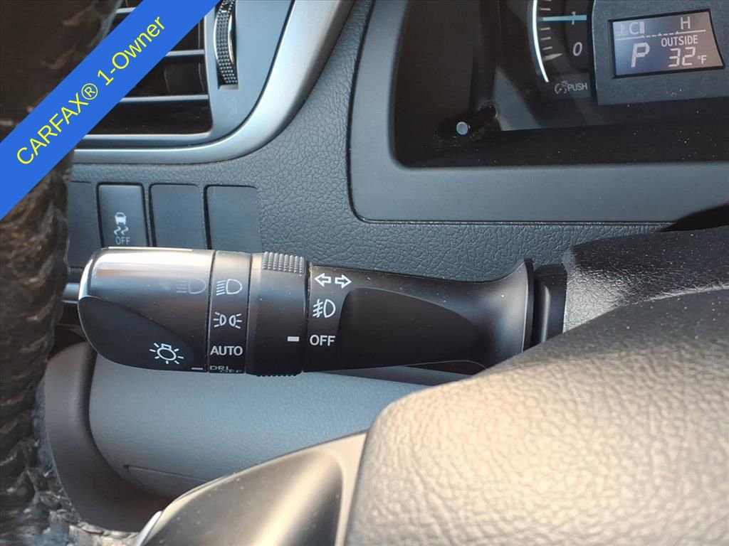 Used 2013 Toyota Camry XLE image 22