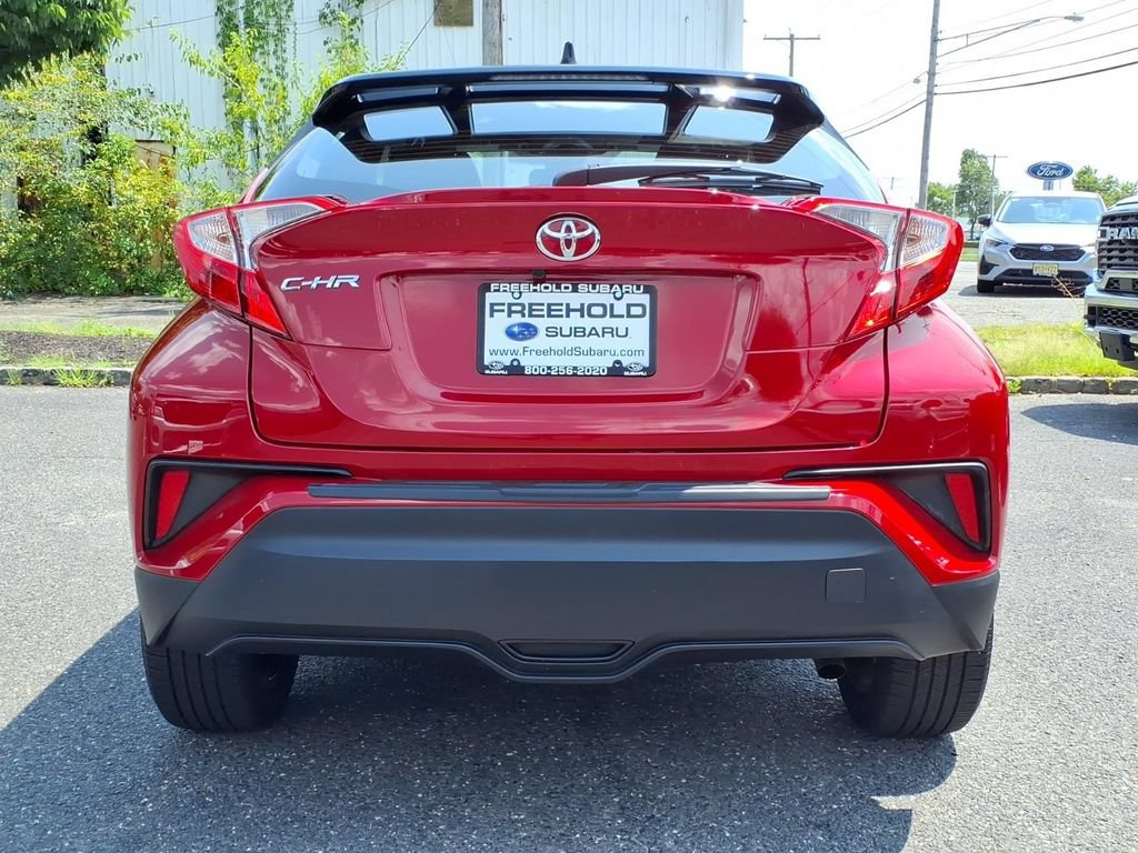 Used 2020 Toyota C-HR XLE FWD image 19
