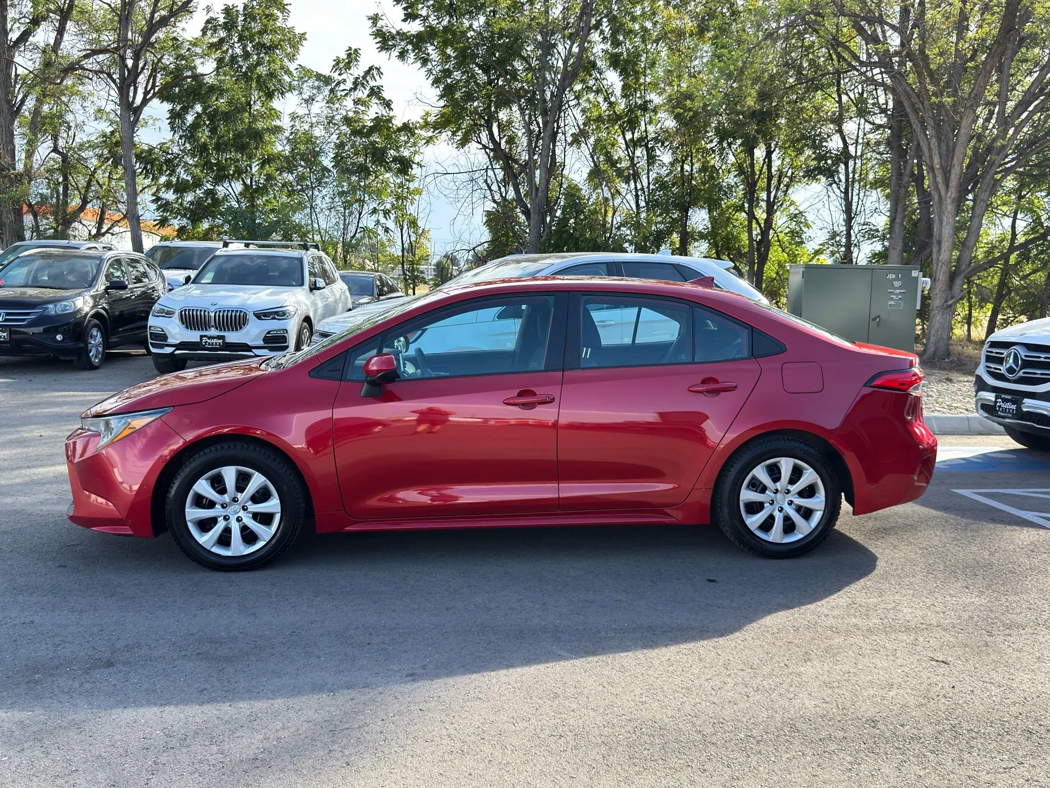 Used 2020 Toyota Corolla LE image 6